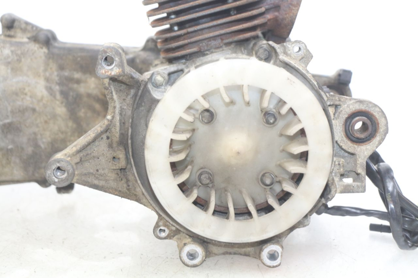 photo de MOTORE PEUGEOT VIVACITY 50 (1998 - 2003) - Marcature e riferimenti originali