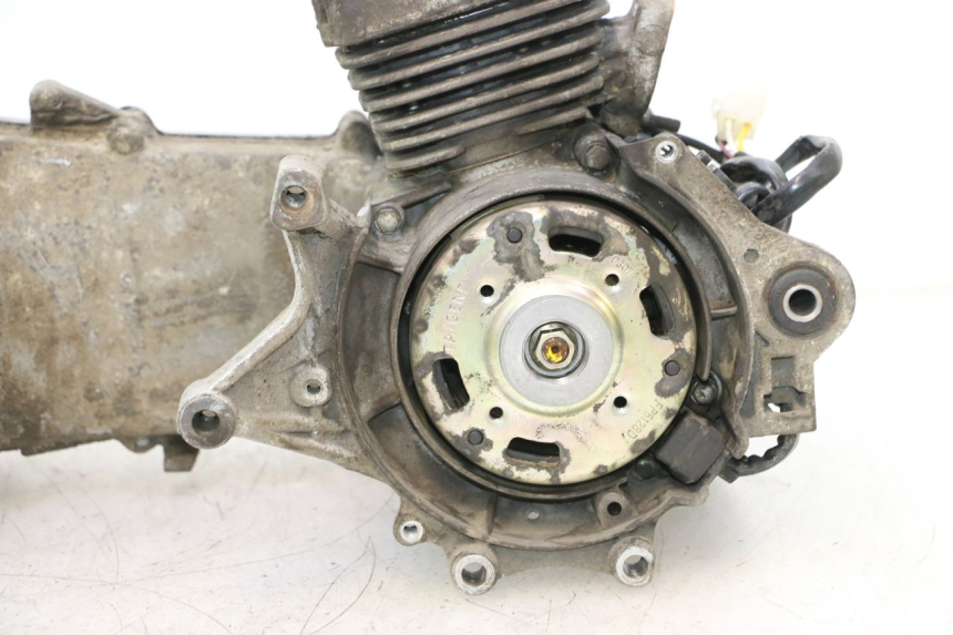 photo de MOTORE PEUGEOT VIVACITY 50 (1998 - 2003) - Stato della superficie e materiale