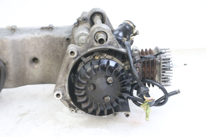 photo de MOTORE YAMAHA WHY 50 (1998 - 2000) - Caratteristiche distintive