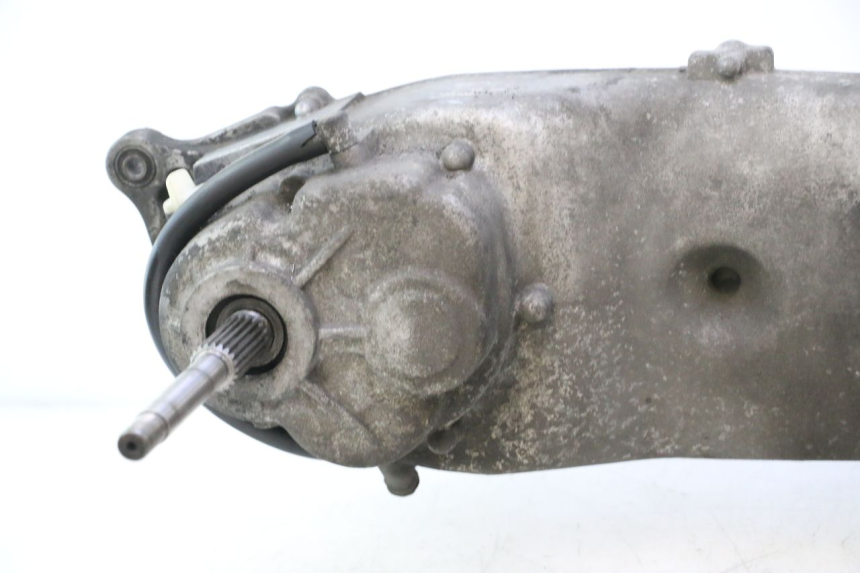 photo de MOTORE YAMAHA XMAX X-MAX 125 (2006 - 2009) - Angolazione alternativa