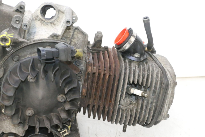 photo de MOTORE PIAGGIO X8 STREET 125 (2006 - 2007) - Altra vista dell'articolo
