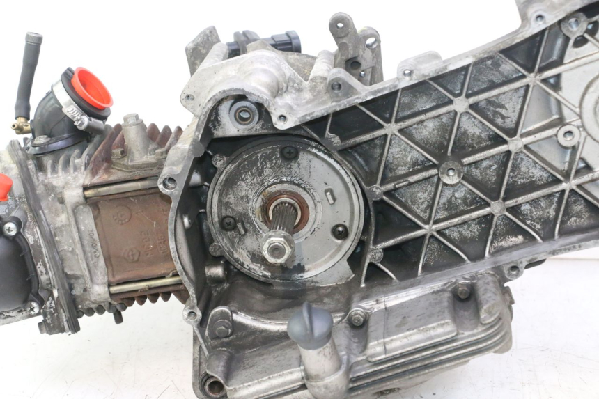 photo de MOTORE PIAGGIO X8 STREET 125 (2006 - 2007) - Zoom sullo stato d'uso