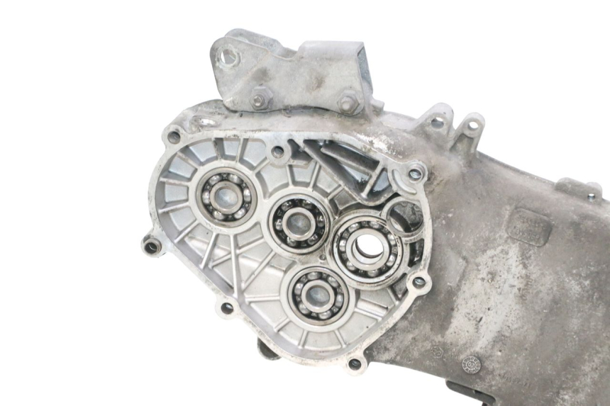 photo de MOTORE PIAGGIO X8 STREET 125 (2006 - 2007) - Stato della superficie e materiale