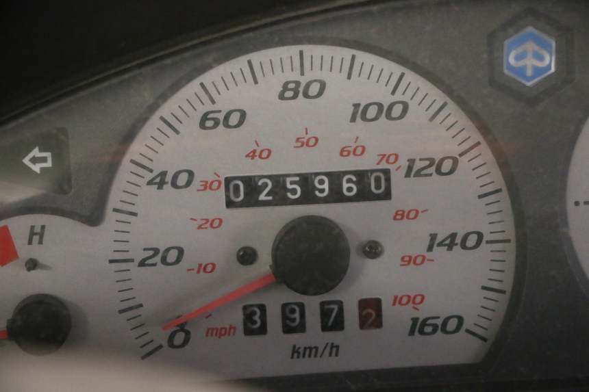 photo de MOTORE PIAGGIO X8 125 (2004 - 2007) - Altra angolazione