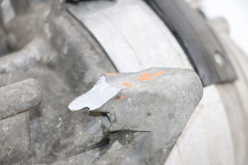 photo de MOTORE PIAGGIO X8 125 (2004 - 2007) - Stato della superficie e materiale