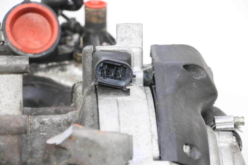 photo de MOTORE PIAGGIO X8 125 (2004 - 2007) - Ricambio usato controllato