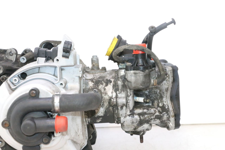 photo de MOTORE PIAGGIO X9 AMALFI 180 (2000 - 2003) - Ispezione visiva dettagliata