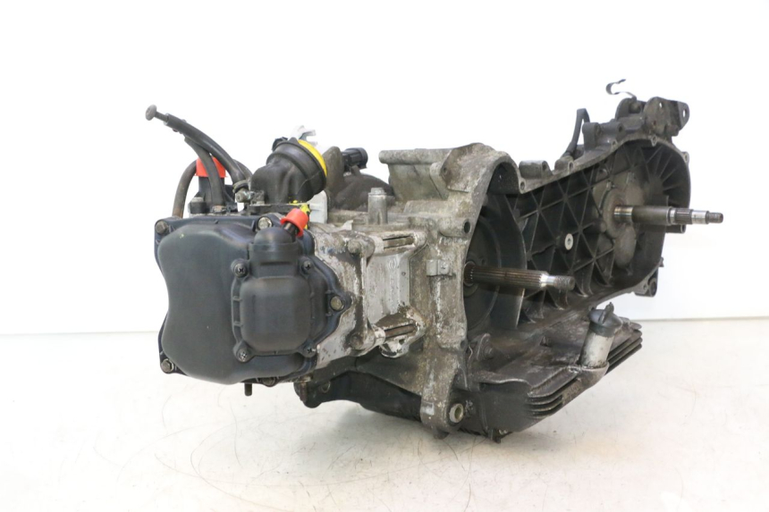 photo de MOTORE PIAGGIO X9 AMALFI 180 (2000 - 2003) - Marcature e riferimenti originali