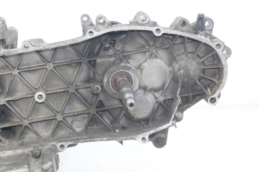 photo de MOTORE PIAGGIO X9 125 (2000 - 2003) - Ispezione visiva dettagliata