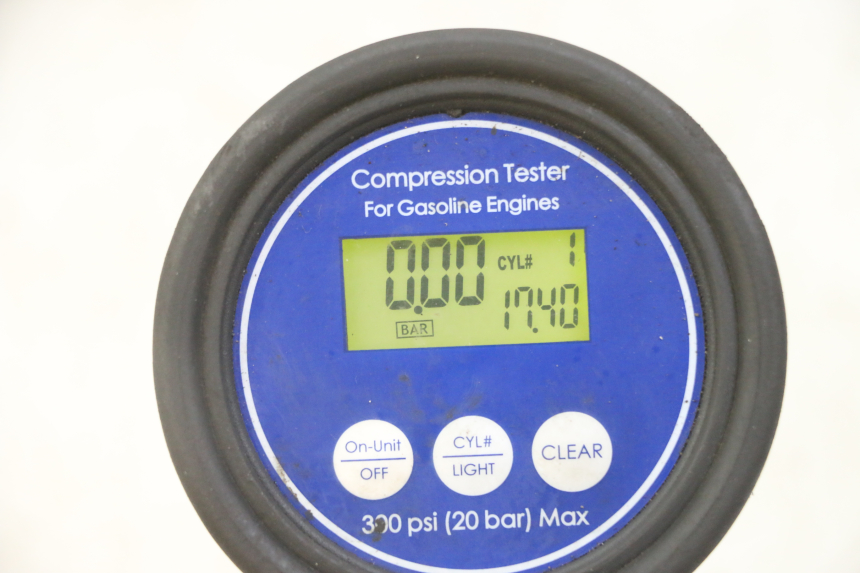 photo de MOTORE YAMAHA XJ6 ABS 600 (2008 - 2016) - Zoom sullo stato d'uso