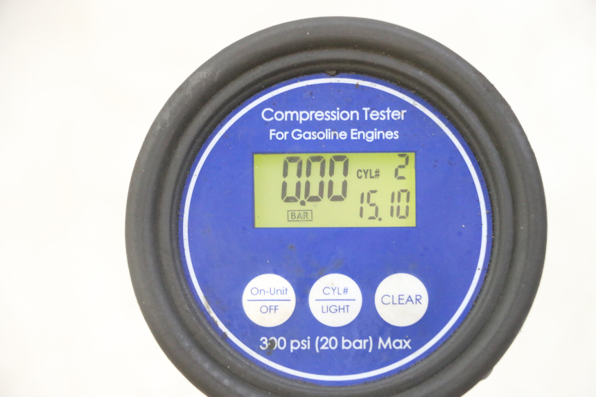 photo de MOTORE YAMAHA XJ6 ABS 600 (2008 - 2016) - Altra angolazione