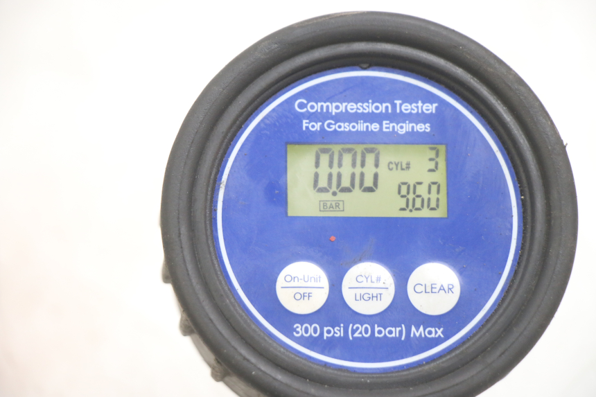 photo de MOTORE YAMAHA XJN DIVERSION 600 (2000 - 2003) - Zoom sullo stato d'uso