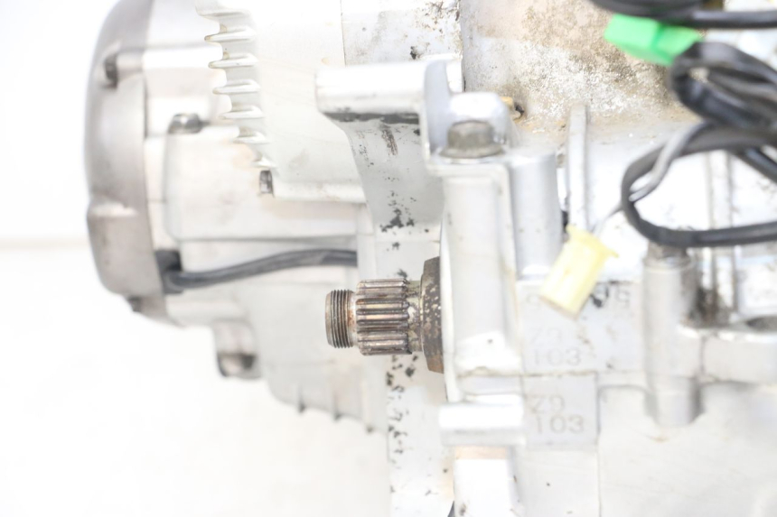 photo de MOTORE YAMAHA XJS DIVERSION 600 (1997 - 1999) - Stato della superficie e materiale
