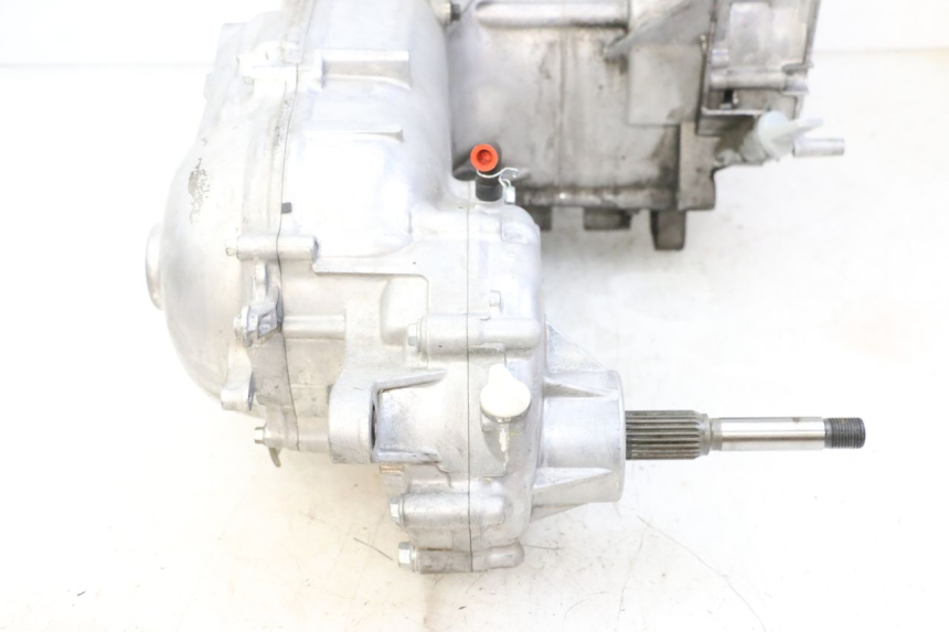 photo de MOTORE YAMAHA XMAX X-MAX 125 (2021 - 2025) - Stato della superficie e materiale