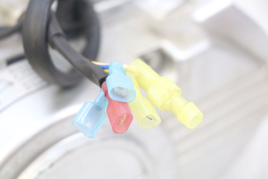 photo de MOTORE ZHEJIANG XMOTOS XB-81 50 - Stato della superficie e materiale