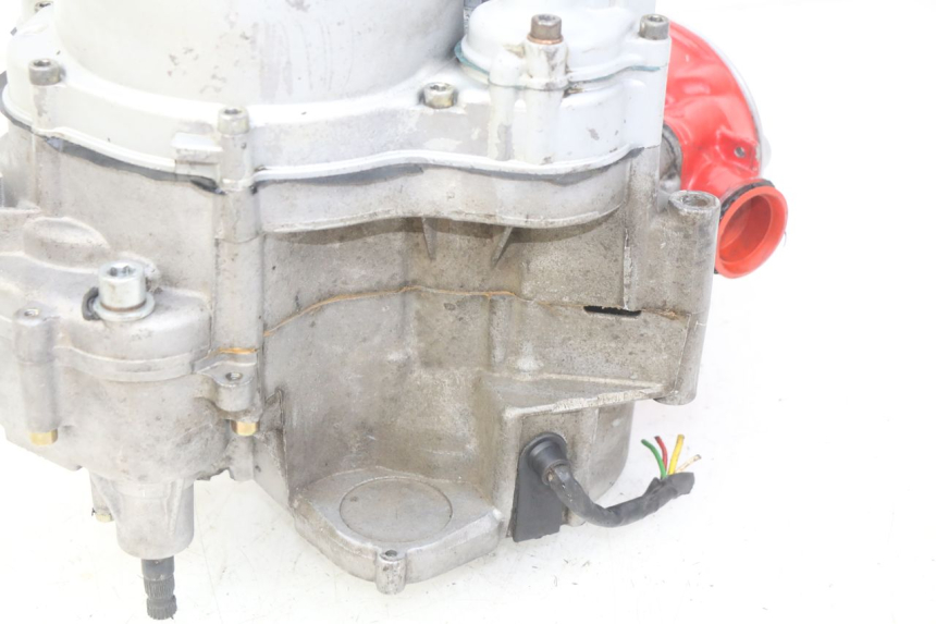 photo de MOTORE PEUGEOT XP6 50 (1997 - 2003) - Altra angolazione