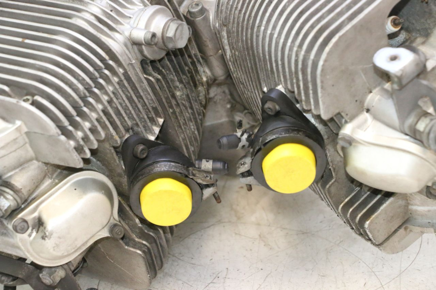 photo de MOTORE YAMAHA XV VIRAGO 535 (1988 - 2004) - Dettagli dei punti di fissaggio
