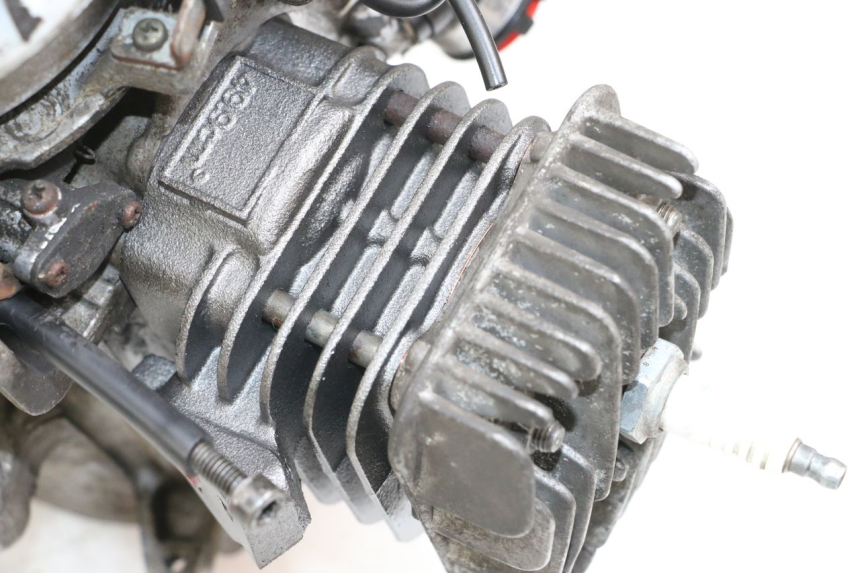 photo de MOTORE YAMAHA YN NEO'S 50 (1997 - 2004) - Dettagli dei punti di fissaggio