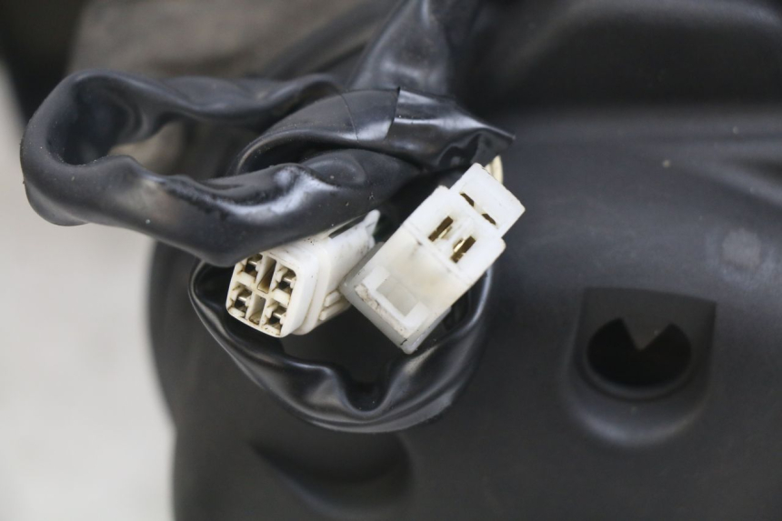 photo de MOTORE YAMAHA YP MAJESTY 125 (2007 - 2010) - Altra vista dell'articolo