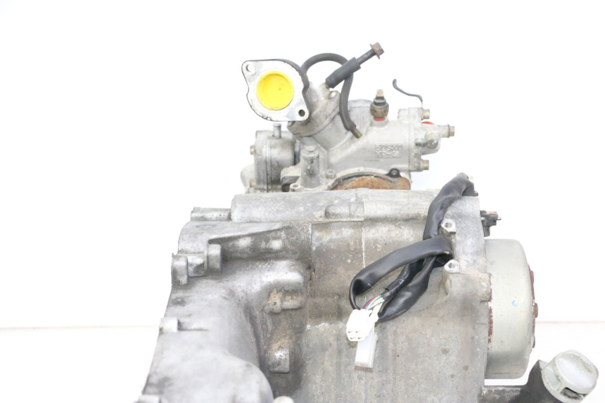 photo de MOTORE YAMAHA YP MAJESTY 125 (2002 - 2006) - Stato della superficie e materiale