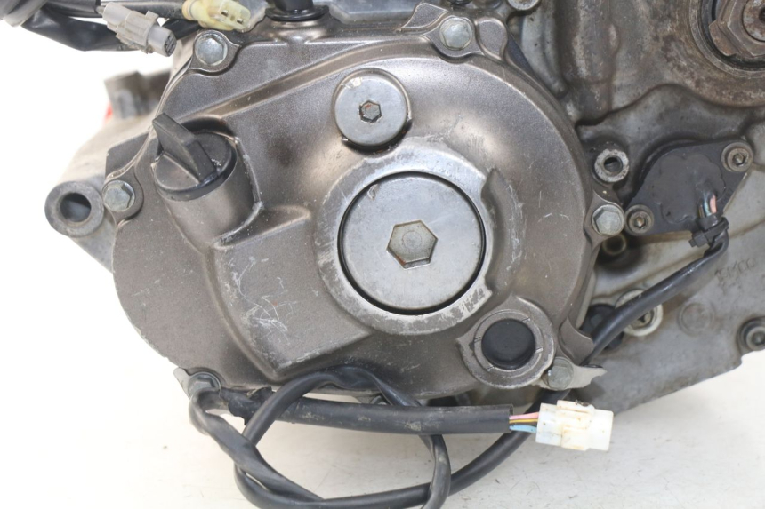 photo de MOTORE YAMAHA YZ-F YZF 250 (2014 - 2018) - Angolazione alternativa