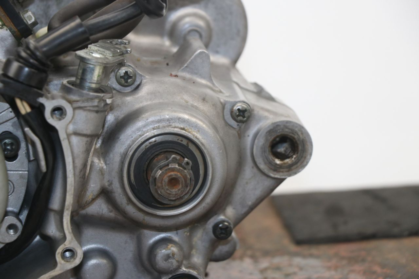 photo de MOTORE YAMAHA YZ 80 (1998 - 2001) - Primo piano tecnico