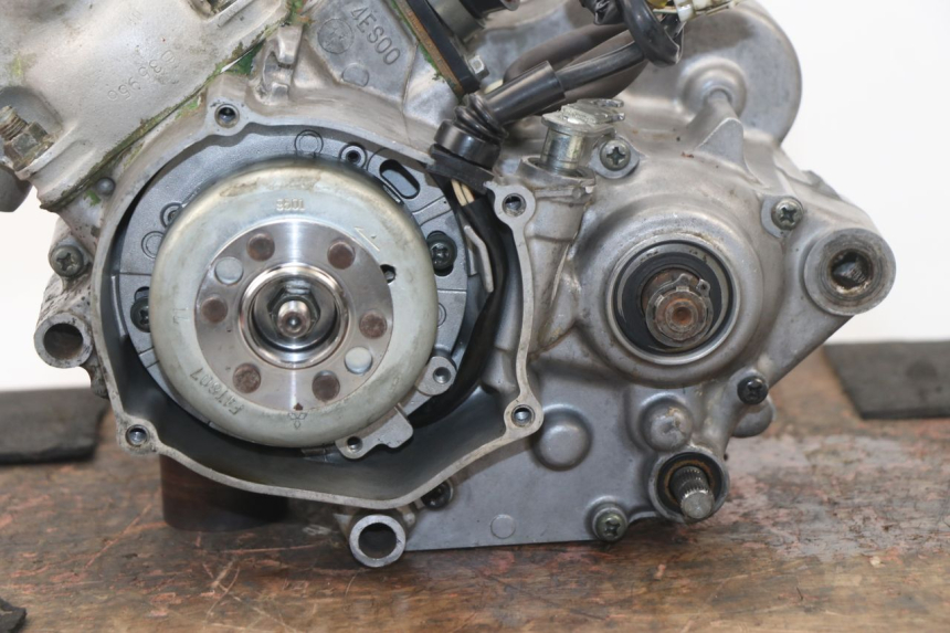 photo de MOTORE YAMAHA YZ 80 (1998 - 2001) - Dettagli dei punti di fissaggio