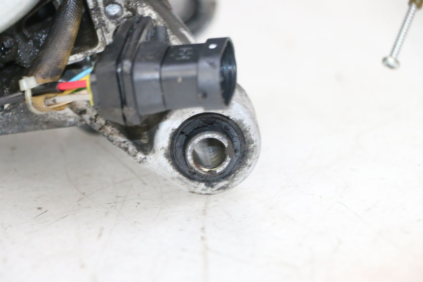 photo de MOTORE PIAGGIO ZIP 2T 50 (2009 - 2019) - Marcature e riferimenti originali