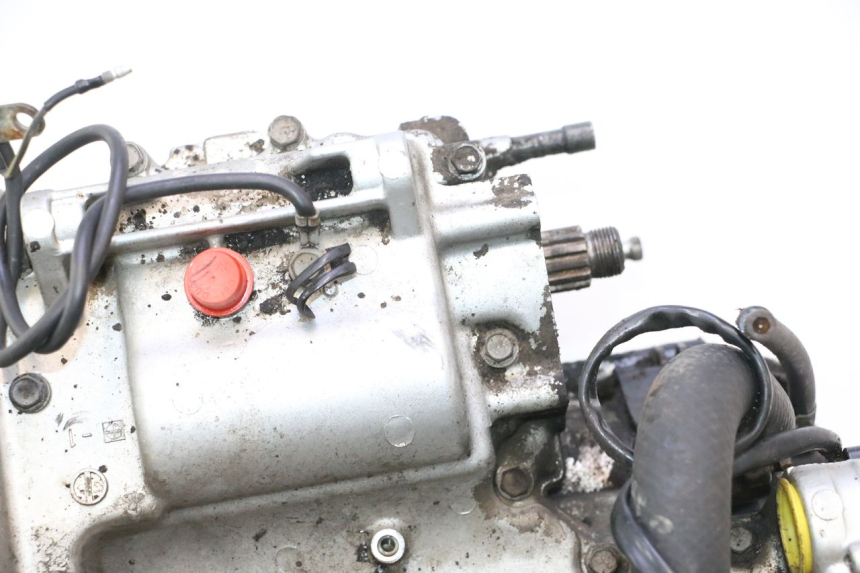 photo de MOTORE KAWASAKI ZX-6R ZX6R 600 (1995 - 1997) - Angolazione alternativa