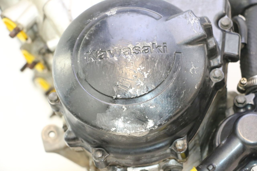 photo de MOTORE KAWASAKI ZX-6R ZX6R 600 (1995 - 1997) - Dettagli dei punti di fissaggio