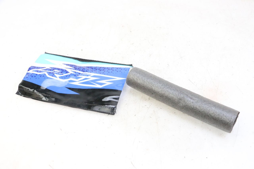 photo de MOUSSE DI MANUBRIO APOLLO RFZ 125 - Dettagli dei punti di fissaggio