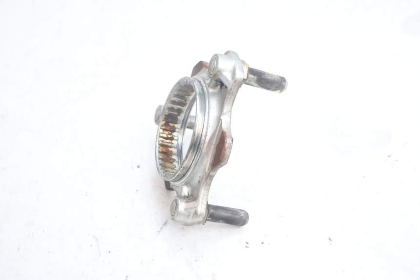 photo de MOZZO RUOTA POSTERIORE SUZUKI BURGMAN EXECUTIVE ABS 650 (2006 - 2012) - Primo piano tecnico
