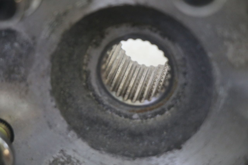 photo de MOZZO RUOTA POSTERIORE SYM FIDDLE 3 III 125 (2014 - 2020) - Stato della superficie e materiale