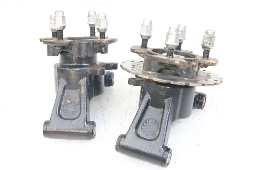 photo de MOZZO RUOTA POSTERIORE HYTRACK HY S 4X4 410 (2013 - 2016) - Primo piano ad alta risoluzione