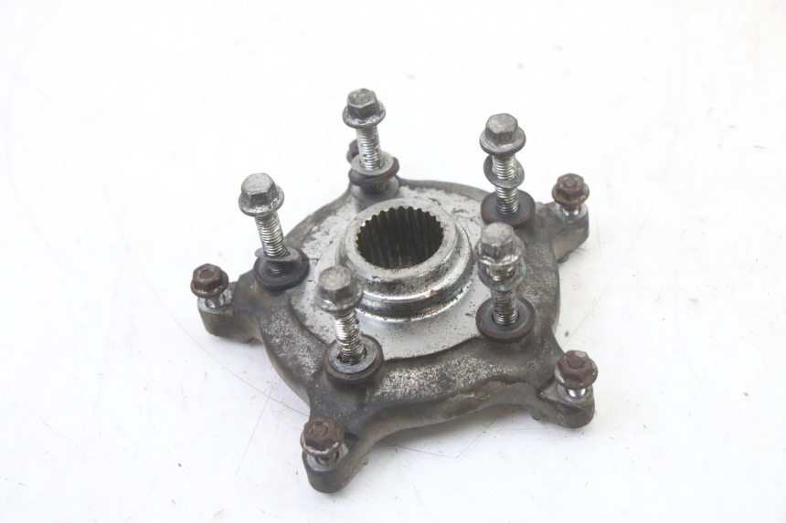 photo de MOZZO RUOTA POSTERIORE PIAGGIO MP3 LT 400 (2007 - 2012) - Primo piano tecnico