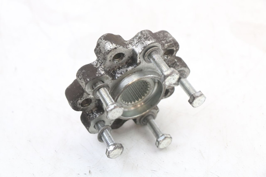 photo de MOZZO RUOTA POSTERIORE PEUGEOT DJANGO 125 (2014 - 2017) - Primo piano tecnico