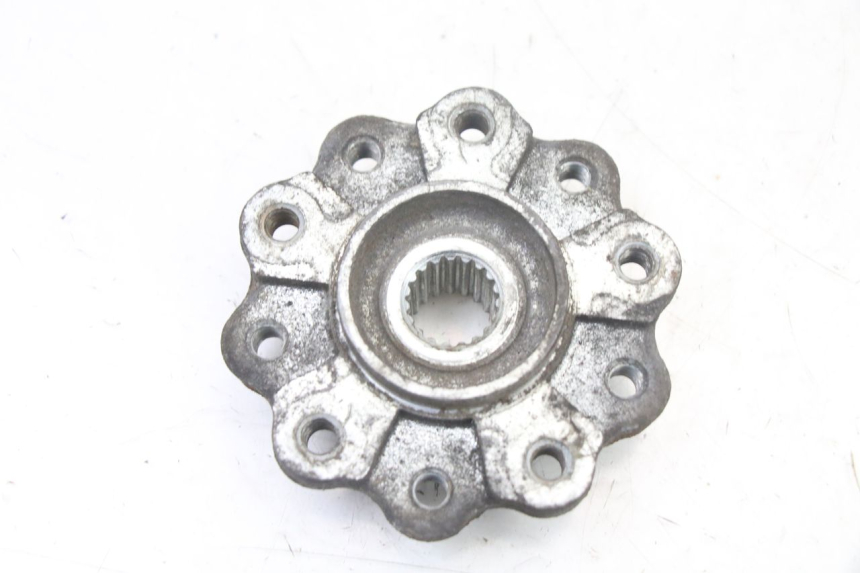 photo de MOZZO RUOTA POSTERIORE PEUGEOT SPEEDFIGHT 3 LC 2T 50 (2009 - 2015) - Altra angolazione