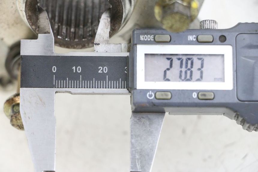 photo de MOZZO RUOTA POSTERIORE PIAGGIO BEVERLY 125 (1998 - 2005) - Dettaglio del componente