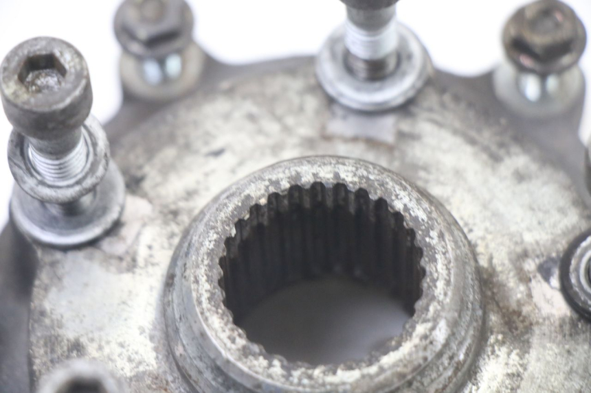 photo de MOZZO RUOTA POSTERIORE PIAGGIO VESPA GRANTURISMO 125 (2003 - 2007) - Zoom sullo stato d'uso