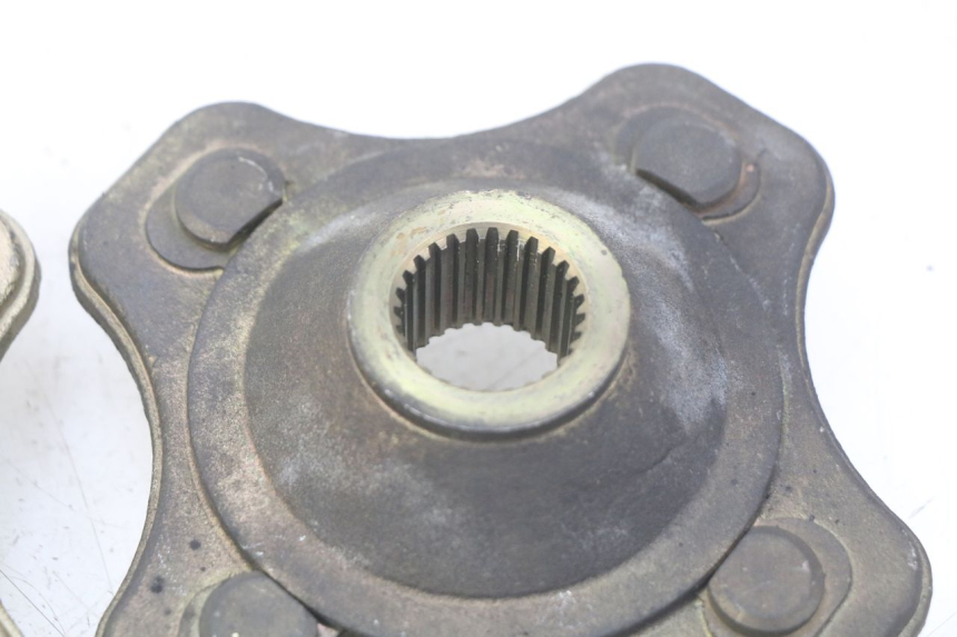 photo de MOZZO RUOTA POSTERIORE SPY RACING F3 350 (2015 - 2022) - Altra angolazione