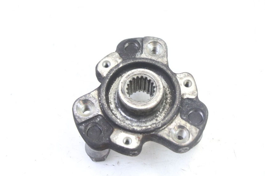 photo de MOZZO RUOTA POSTERIORE PEUGEOT SATELIS 125 (2013 - 2018) - Primo piano tecnico