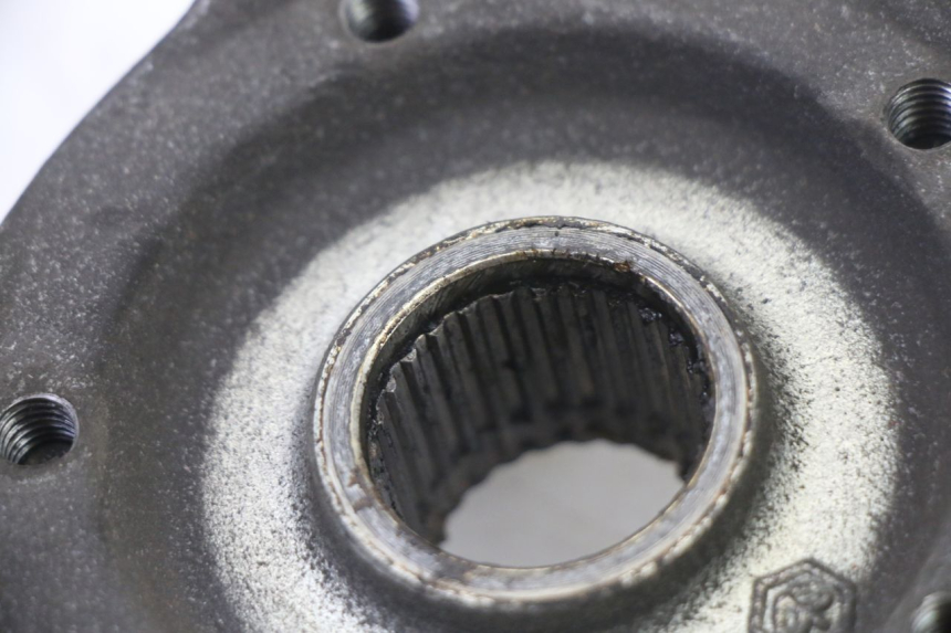 photo de MOZZO RUOTA POSTERIORE PEUGEOT SATELIS 250 (2006 - 2012) - Dettagli dei punti di fissaggio