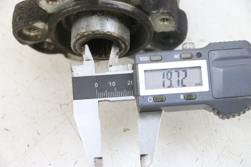 photo de MOZZO RUOTA POSTERIORE PEUGEOT SATELIS 125 (2013 - 2018) - Dettaglio del componente