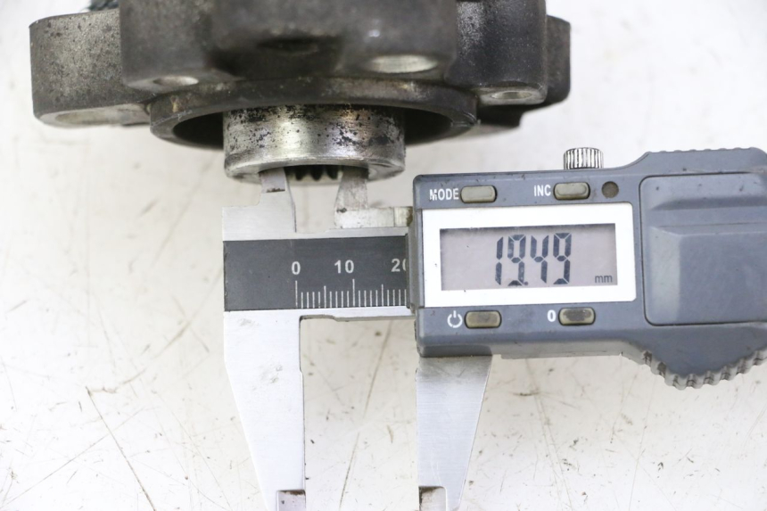 photo de MOZZO RUOTA POSTERIORE PEUGEOT SATELIS 125 (2010 - 2012) - Dettaglio del componente