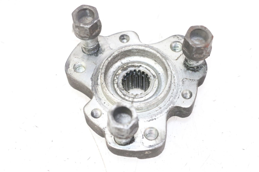 photo de MOZZO RUOTA POSTERIORE PEUGEOT SATELIS 125 (2010 - 2012) - Primo piano tecnico