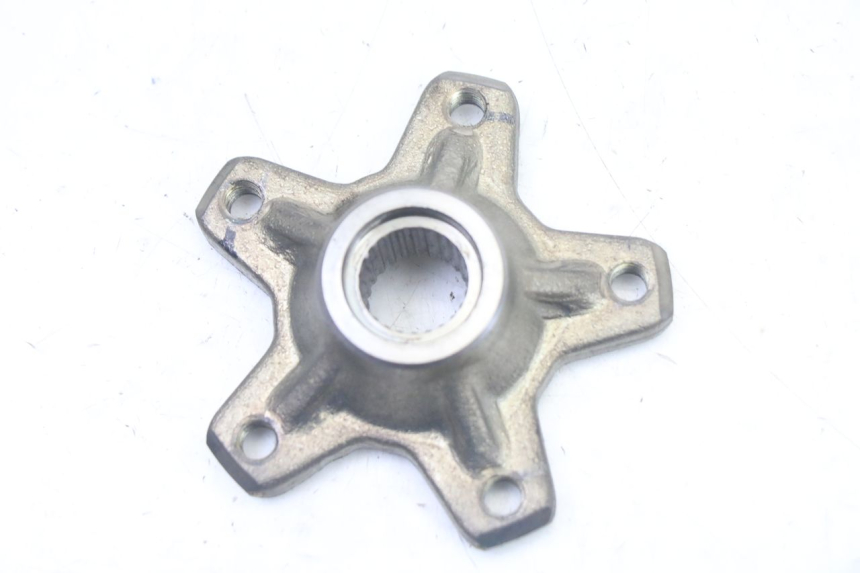 photo de MOZZO RUOTA POSTERIORE APRILIA SXR 50 (2021 - 2023) - Altra angolazione