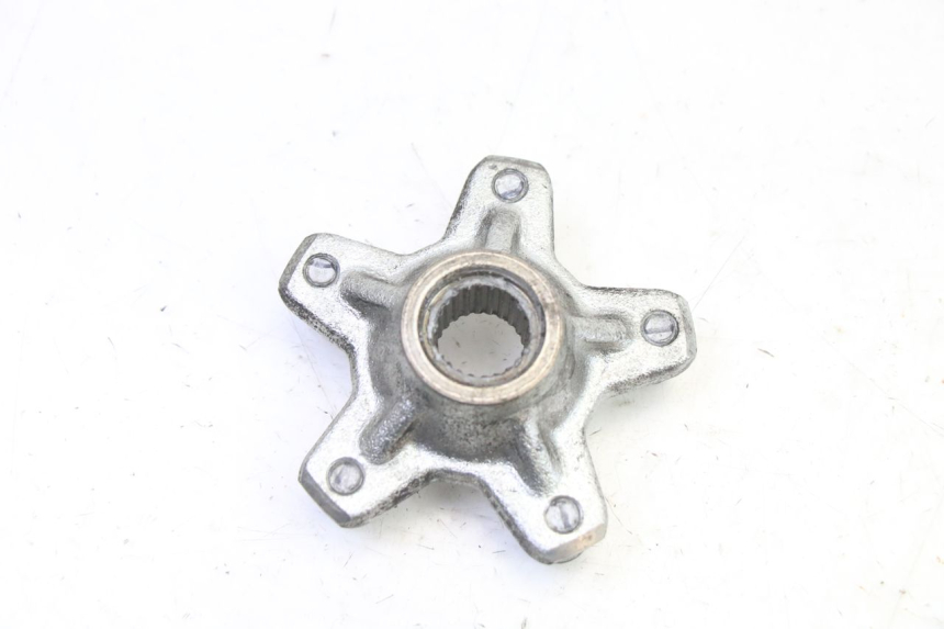 photo de MOZZO RUOTA POSTERIORE APRILIA SXR 50 (2021 - 2023) - Primo piano tecnico