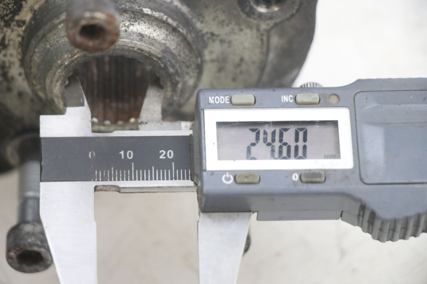 photo de MOZZO RUOTA POSTERIORE PIAGGIO X9 125 (2000 - 2003) - Dettaglio del componente