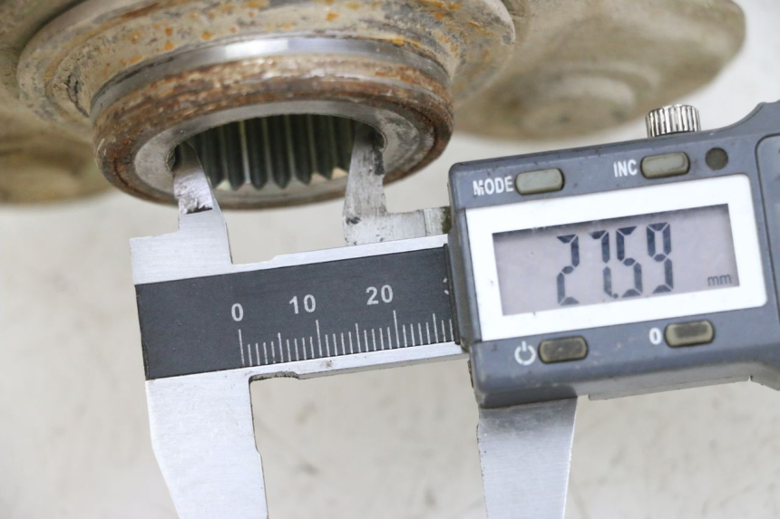 photo de MOZZO RUOTA POSTERIORE YAMAHA YFM BRUIN 350 (2003 - 2009) - Zoom sullo stato d'uso