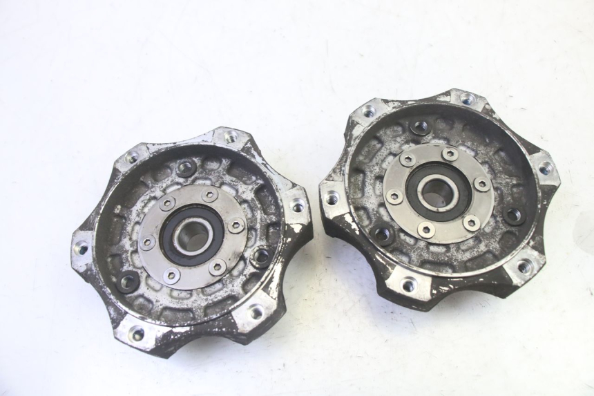 photo de MOZZO RUOTA ANTERIORE QUADRO 4 4D 350 (2015 - 2018) - Vista principale